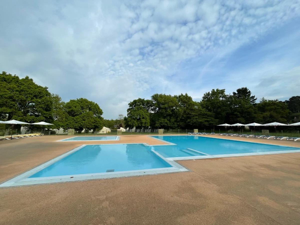 Village Vacances Chateau De Treambert Mesquer Bagian luar foto