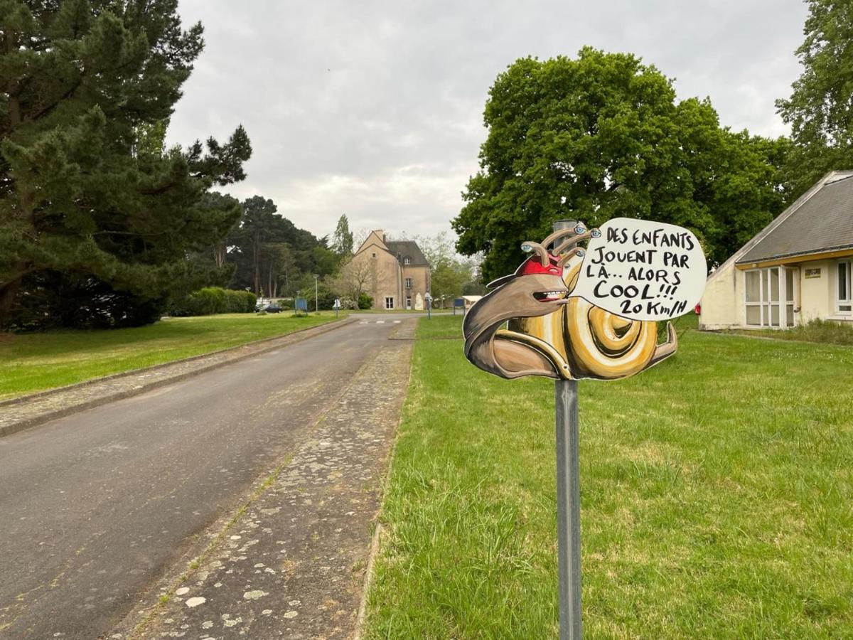 Village Vacances Chateau De Treambert Mesquer Bagian luar foto