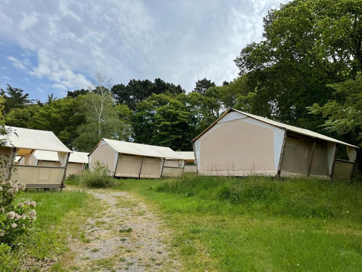 Village Vacances Chateau De Treambert Mesquer Bagian luar foto
